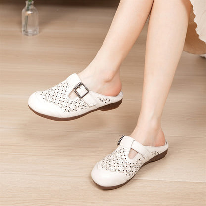 Lightweight Hole Slippers with Metal Buckle and Toe Cap