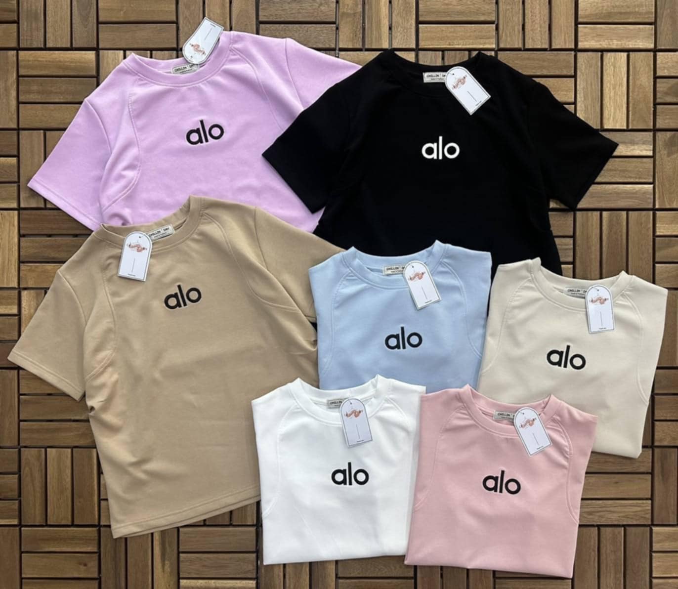 CHILLIN DAY Embroidered Top