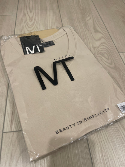 MY TOP V-neck