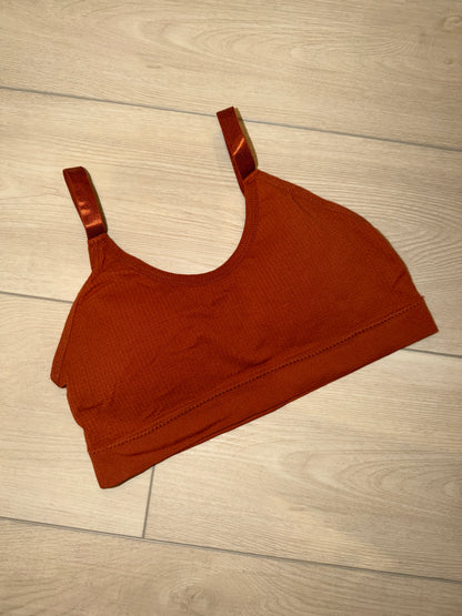 BRA TOP ADJUSTABLE STRAP