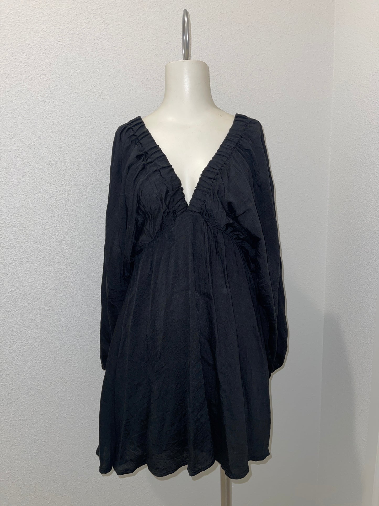 PLUNGE NECK MINI BOHO DRESS