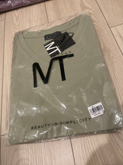 MY TOP V-neck