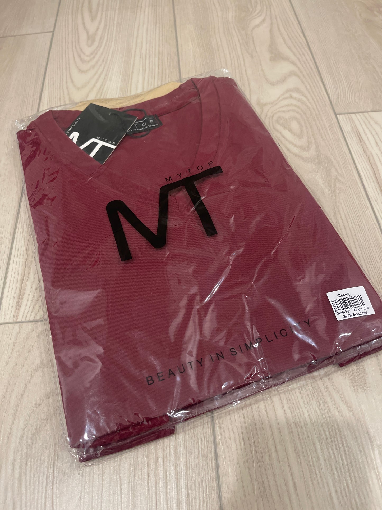 MY TOP V-neck