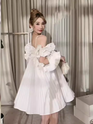 One-Shoulder Ruffled Lace Strap Dress